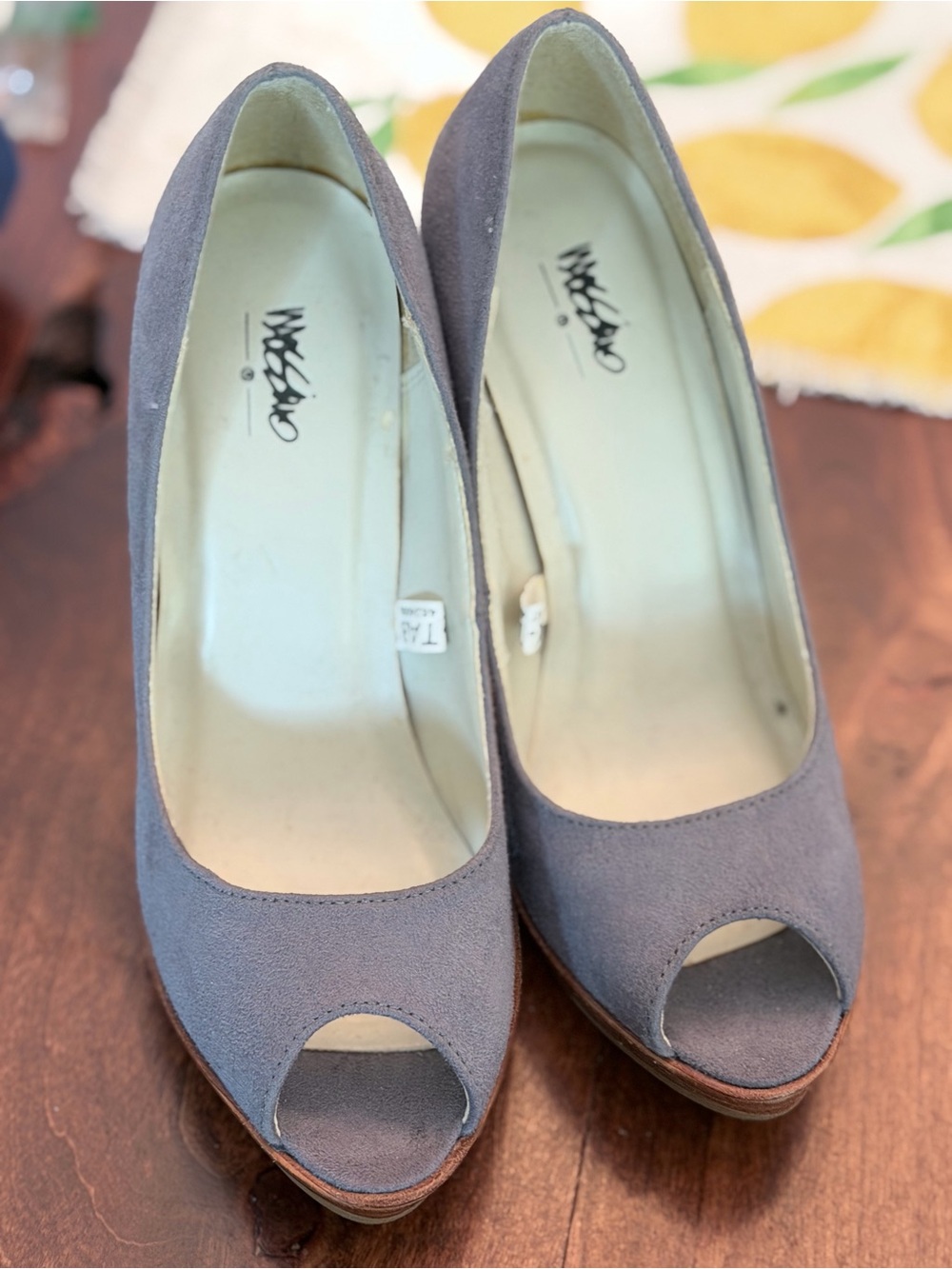 Peep-Toe Pumps in Slate Gray